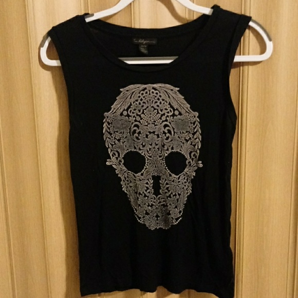 True Religion Tops - 🌸4/$10 True Religion black tank top with skull